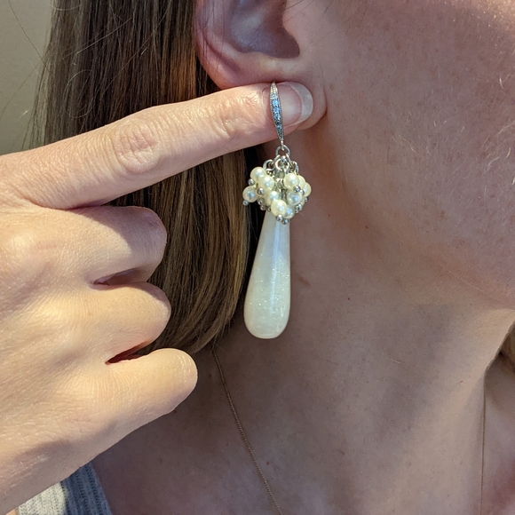 Olive + Piper Pearl and Glitter Drop Earrings - Picture 4 of 7